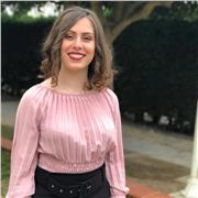 Laureata in Lingue e Culture Moderne offre aiuto compiti, ripetizioni per scuole medie e superiori e lezioni private di inglese e spagnolo